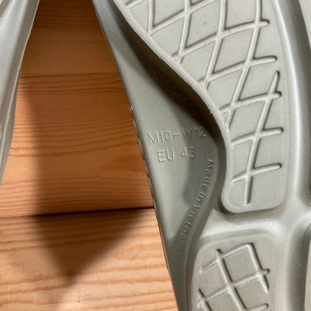 OOFOS OOahh Recovery Slide Sandal Men’s 10 Women’s 12 Foliage Green - Picture 9 of 9